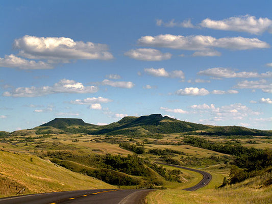Weaving through the plateaus of South Dakota